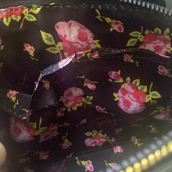 Betsey Johnson 'Margie' Embossed Lizard Crossbody, Black - Picture 11 of 15